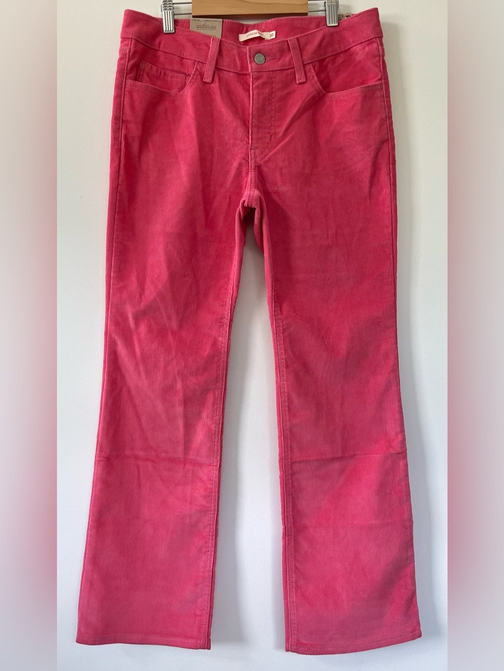 Levi's Women's Superlow Low-Rise
Bootcut Corduroy Jeans Size 30
Italian Rose NWT